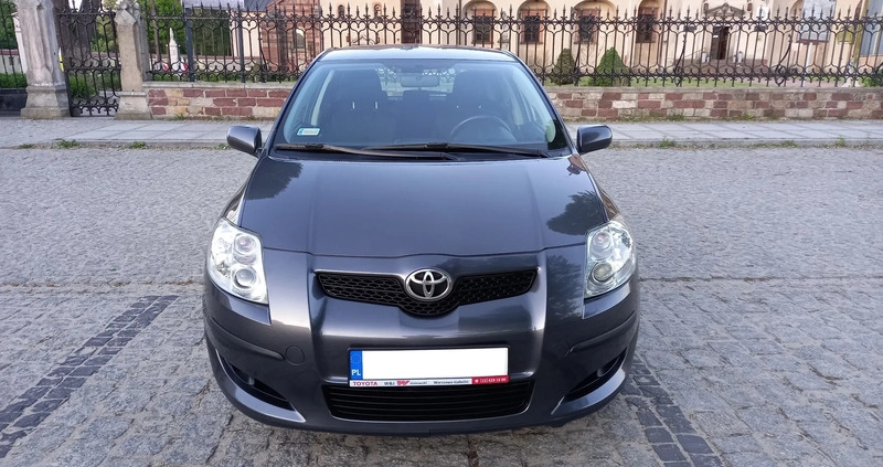 Toyota Auris cena 19900 przebieg: 139970, rok produkcji 2007 z Starachowice małe 137